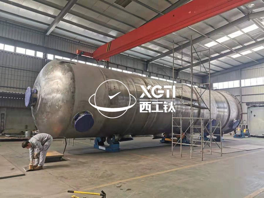 鈦換熱器、鈦反應釜控熱設備的性能與特點